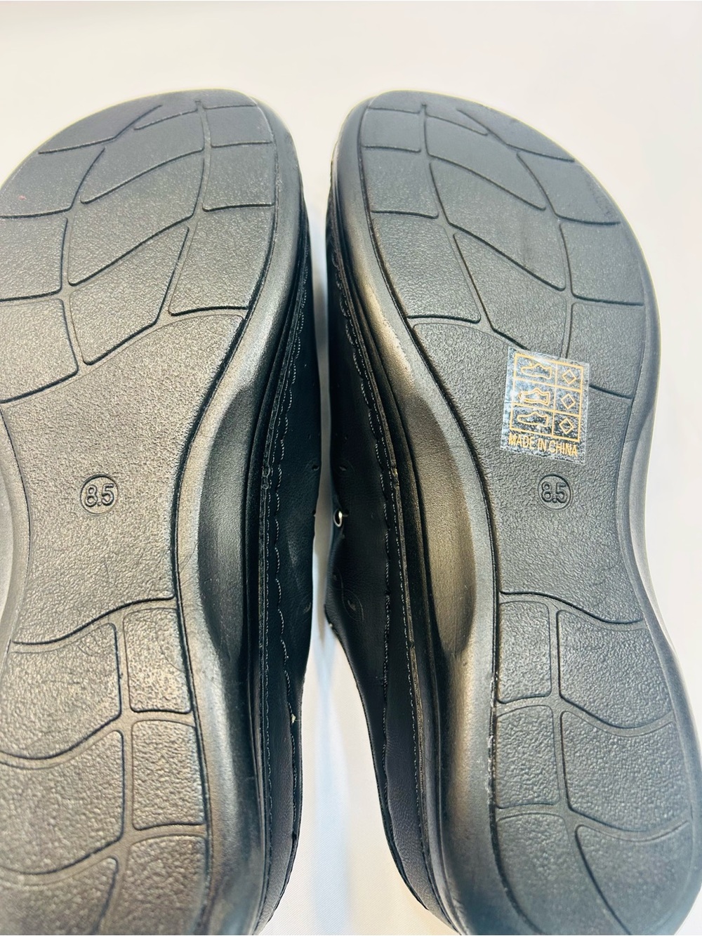 Soft Comfort Black Slip-On Mules with Perforated Upper. New Without Box - Picture 8 of 8